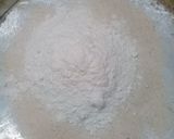 Foto del paso 2 de la receta: Langostinos al ajillo, apio, perejil y manzana, rabas y cornalitos