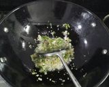 Foto langkah ke 7 dari resep Nasi goreng bakar praktis.