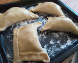 Foto del paso 3 de la receta: Empanadas de Mariscos al Horno