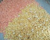 A picture of step 2 of Okhai Memon Daal.