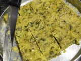 दुधी-कोथिंबीर वडी (dudhi kothimbir vadi recipe in marathi)
