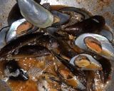 Foto langkah ke 6 dari resep 27. Kerang Saus Padang.