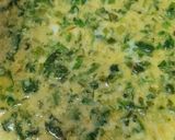Foto del paso 3 de la receta: Tortilla de hojas de apio 🥘 receta de aprovechamiento