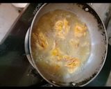 A picture of step 3 of Onion Pakoda.