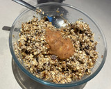 Foto del paso 3 de la receta: Granola con fruta & chocolate en freidora de aire
