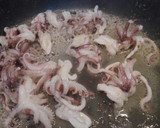 Foto del paso 1 de la receta: Chipirones 🐙 a la plancha