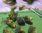 Foto del paso 2 de la receta: Fideos con brócoli y salchichas