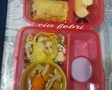 Foto langkah ke 7 dari resep Omurice roll ala fe' for breakfast #maree.