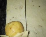 A picture of step 3 of Samosa roll.