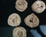 A picture of step 3 of Coin parotta.