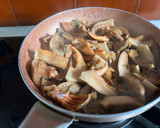 Foto del paso 5 de la receta: Entrante de setas con ajos, aove y sal