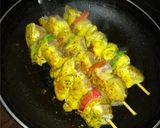 Фото кроку 4 до Куриные шашлычки в духовке / Chicken souvlaki in oven.