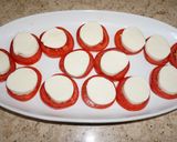 Foto del paso 1 de la receta: Tomates y queso mozzarella con aderezo balsámico