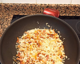 Foto del paso 3 de la receta: Arroz frito con pollo y bacon
