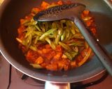 Foto langkah ke 6 dari resep Oseng Tempe Kecap.
