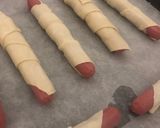 Foto del paso 2 de la receta: Rollitos de salchicha😋