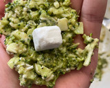 Foto del paso 4 de la receta: Bolas de brócoli rellena de queso feta en airfryer