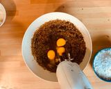Foto del passaggio 2 della ricetta Cupcake Unicorno al Cioccolato ripieni di Nutella  e decorati con Crema al Burro Meringata