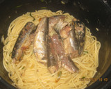 Foto del paso 5 de la receta: Espaguetis con sardinas