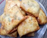 Foto langkah ke 9 dari resep Martabak kulit lumpia (isi tahu telur bakso).