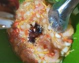 รูปขั้นตอนการทำที่ 1 ของ ไข่คั่วใส่กุ้งและชีสส