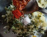 A picture of step 2 of Fusion Parantha.