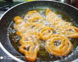 A picture of step 5 of Kesariya Jalebi.