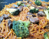 Foto del paso 8 de la receta: Fideos con hígado y brócoli