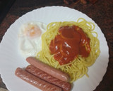 Foto del paso 5 de la receta: Pasta al ajillo con huevo frito y salchichas