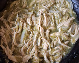 Foto del paso 3 de la receta: Tinga de pollo en salsa verde
