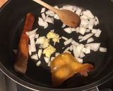 Une image de l'étape 5 de Aubergines violettes aux tomates, gingembre et paprika.
