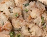 Foto langkah ke 2 dari resep Rice paper shrimp pancake.