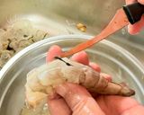 Gambar langkah 2 resipi 👩‍🍳Udang Tempura.