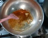 A picture of step 2 of Muthi Kabab Masala Salan.