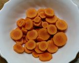 Tepsiben sült sajtos cukkini #nyarizei recept fázis 1 fotója