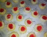 Foto langkah ke 4 dari resep Thumbprint Cookies.