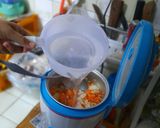 รูปขั้นตอนการทำที่ 4 ของ ข้าวแกงกะหรี่หมูหม้อหุงข้าว