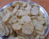 A picture of step 9 of Non fried potato chips.