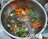 A picture of step 2 of Soya Fried Rice.