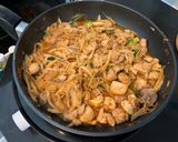 A picture of step 5 of Red Curry Chicken with Bottled Bamboo Shoots (Dorm/Condo Style).