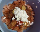 A picture of step 2 of Shish Taouk/Tawook.
