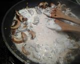 Foto del paso 8 de la receta Filete de lomo de cerdo con salsa de champiñones portobello