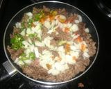 A picture of step 2 of Potatoe fritters with Minced meat.