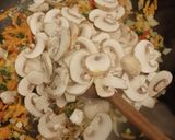 Foto del paso 3 de la receta: Risotto de hongos y pollo