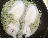Foto del paso 3 de la receta: Sepia con gambas y calamares en salsa de ajo, perejil y coco…con base de arroz blanco