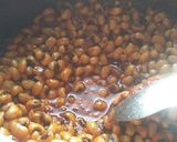 A picture of step 3 of Chavali chi bhaji.