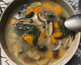 Foto del paso 9 de la receta Sopa de Shirtaki, Simeji y Espinacas