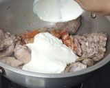A picture of step 4 of Mutton degi korma.