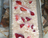 Foto del paso 4 de la receta: Budín de Avena y Frutilla