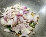बटाट्याची सुकी भाजी (Batatyachi Sukhi Bhaji Recipe In Marathi) रेसिपी स्टेप 2 फोटो